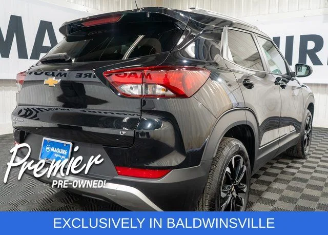 Used 2023 Black Chevrolet LT image 5
