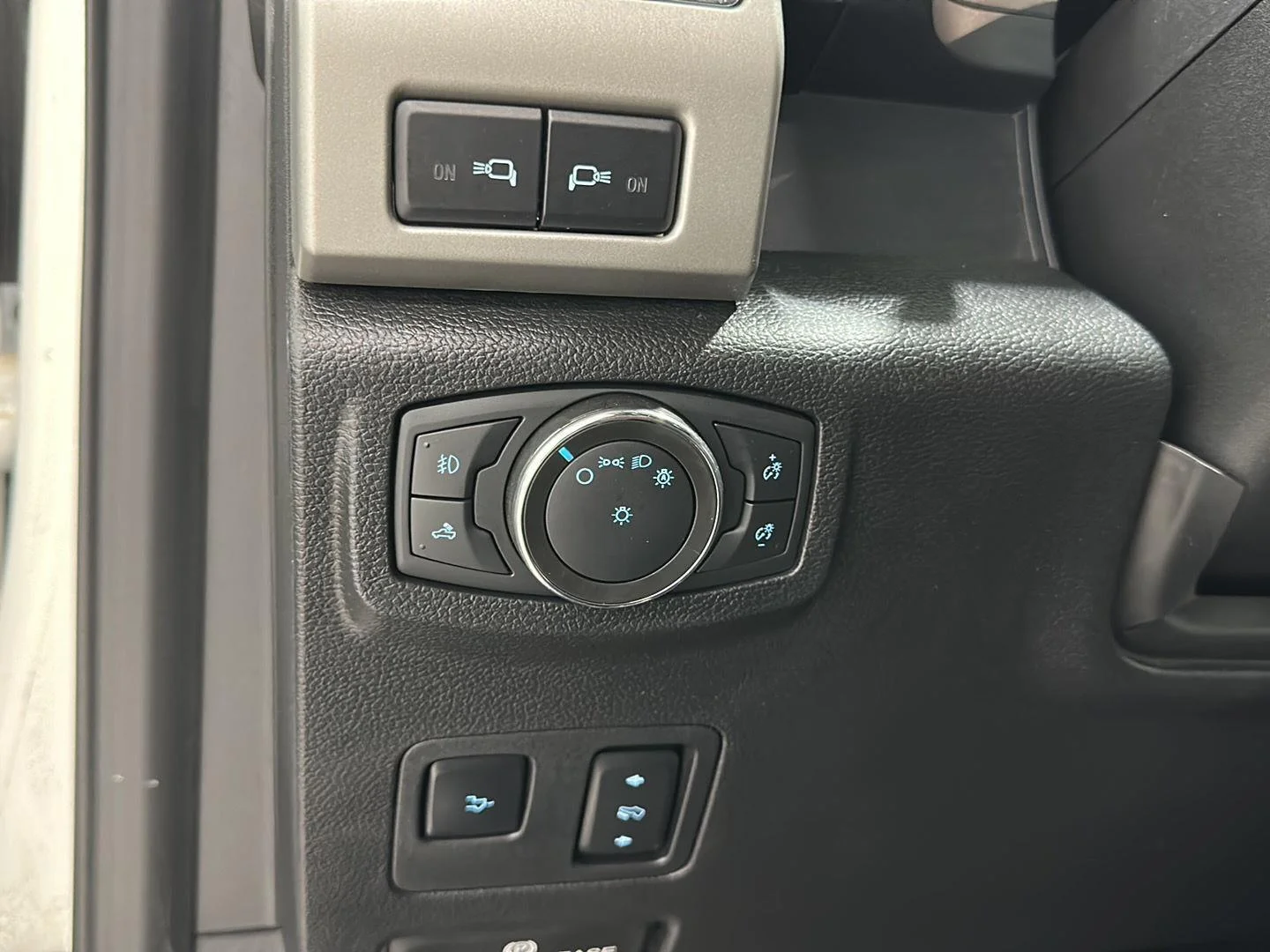 Used 2021 Star White Metallic Tri-coat Ford XL image 17
