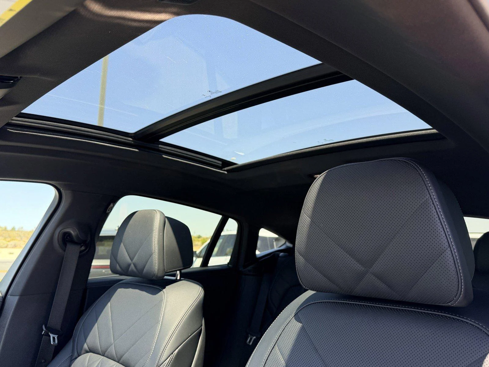 Used 2025  BMW xDrive40i image 21