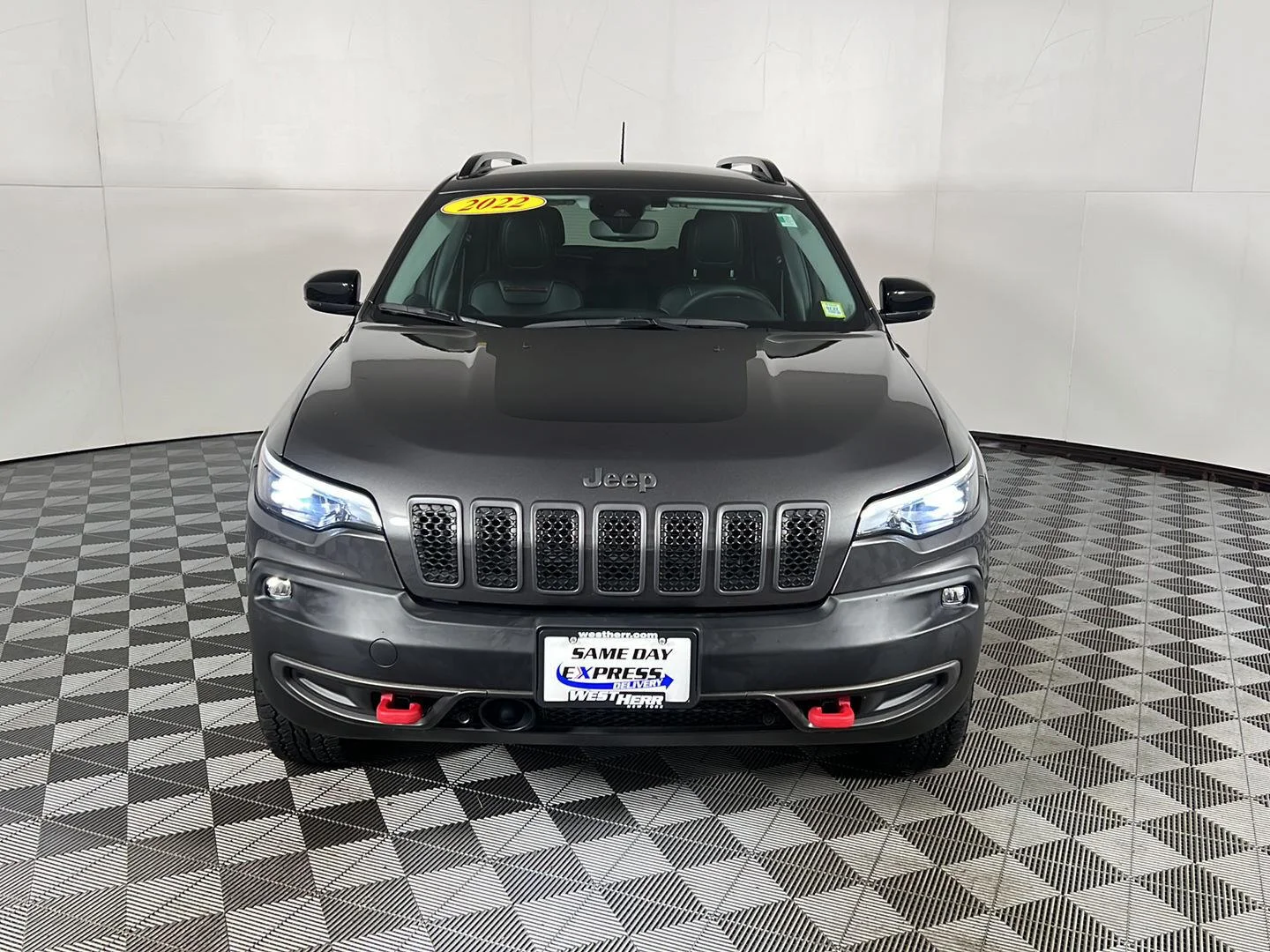Used 2022 Granite Crystal Metallic Clearcoat Jeep Trailhawk image 8