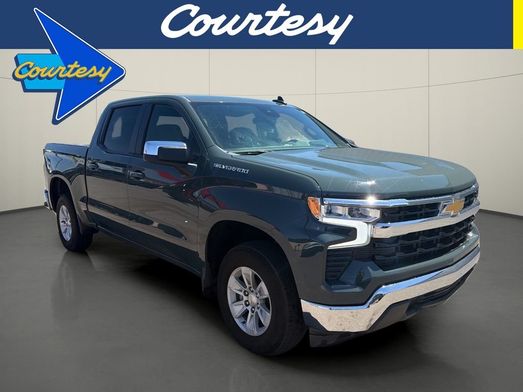 Used 2025 Gray Chevrolet LT image 1
