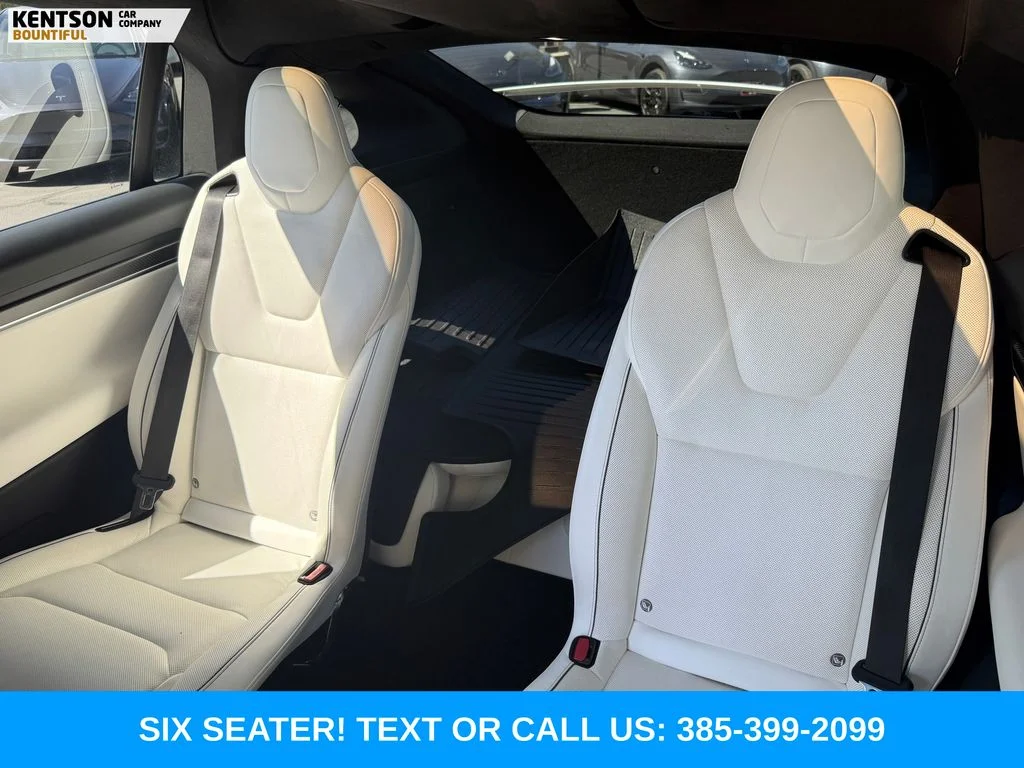 Used 2022 White Tesla Plaid image 32