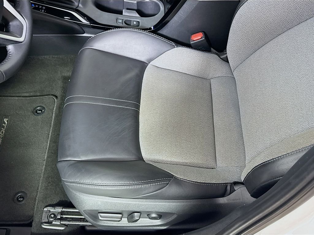 Used 2024 Ice Cap Toyota XSE image 19