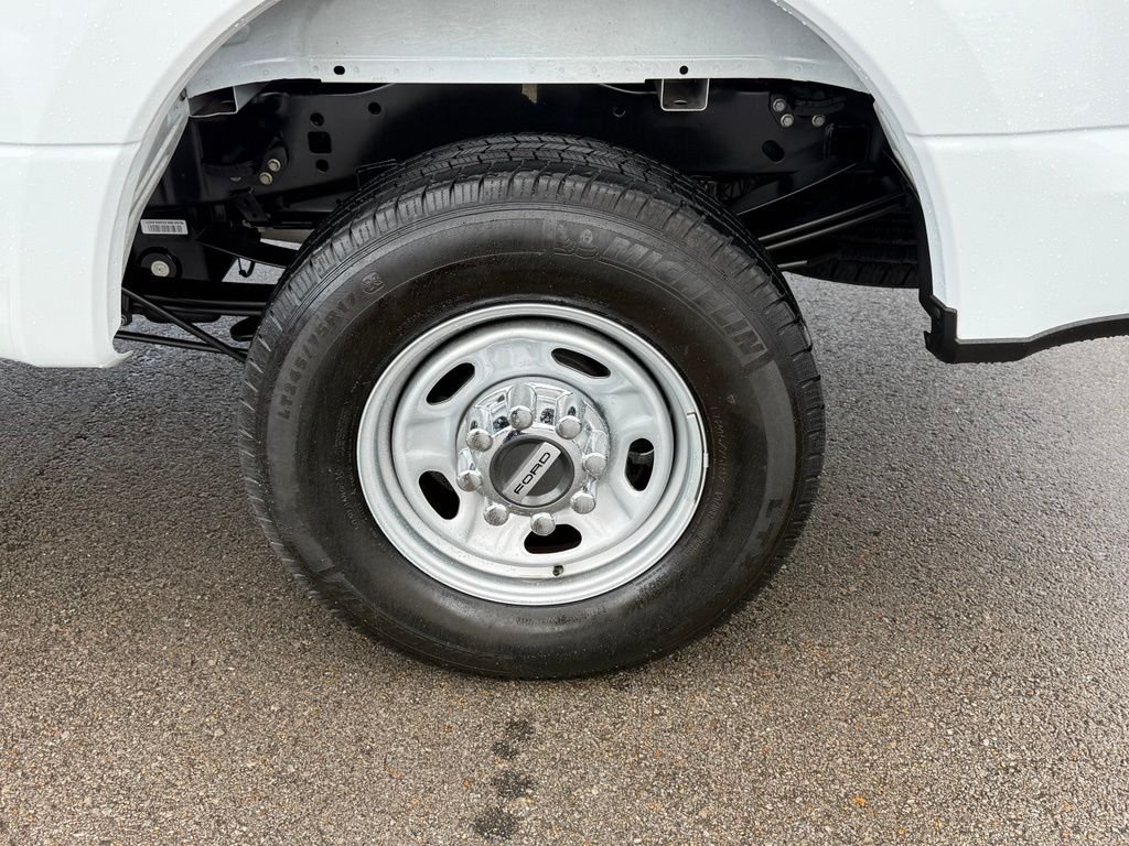 Used 2022 White Ford XL image 38