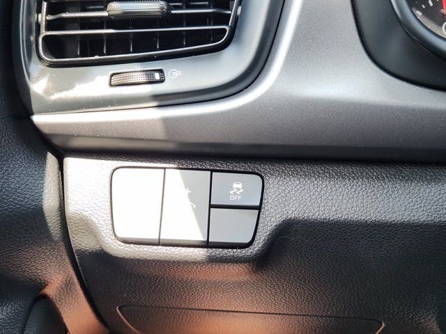 Used 2021 White Kia LX image 18
