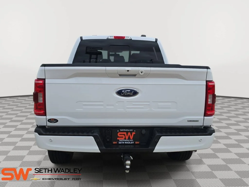 Used 2021 White Ford XLT image 6