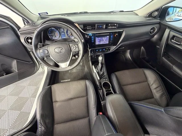 Used 2017 White Toyota SE image 14