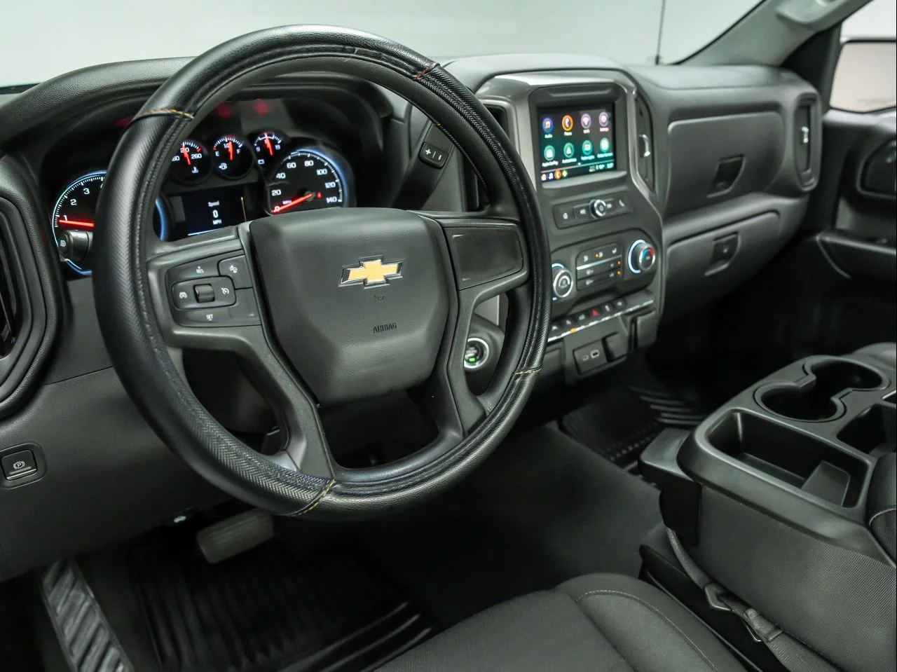 Used 2023 Sterling Gray Metallic Chevrolet 2WD Crew Cab Short Bed Custom image 17