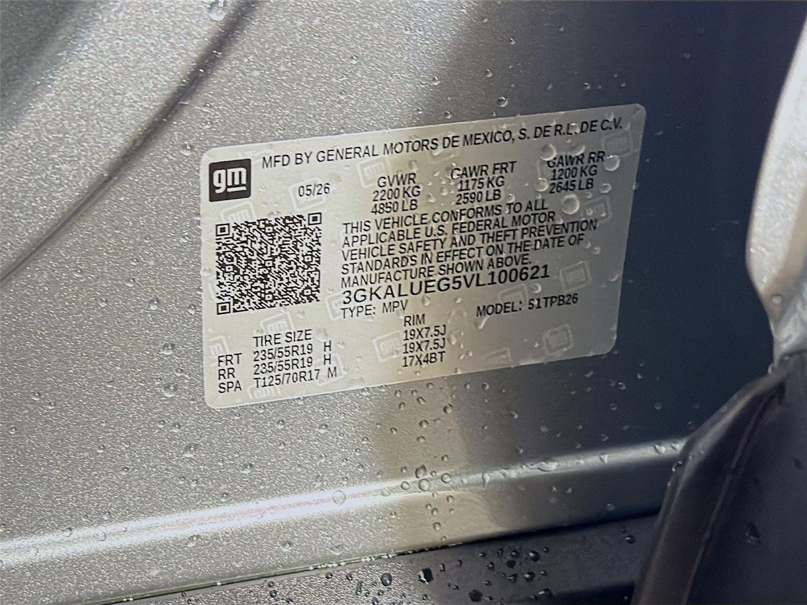 New 2027 Sterling Metallic GMC AWD Elevation image 40