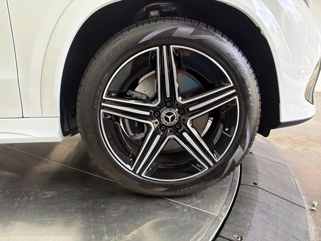 New 2027 White Mercedes-Benz GLE 350 image 9