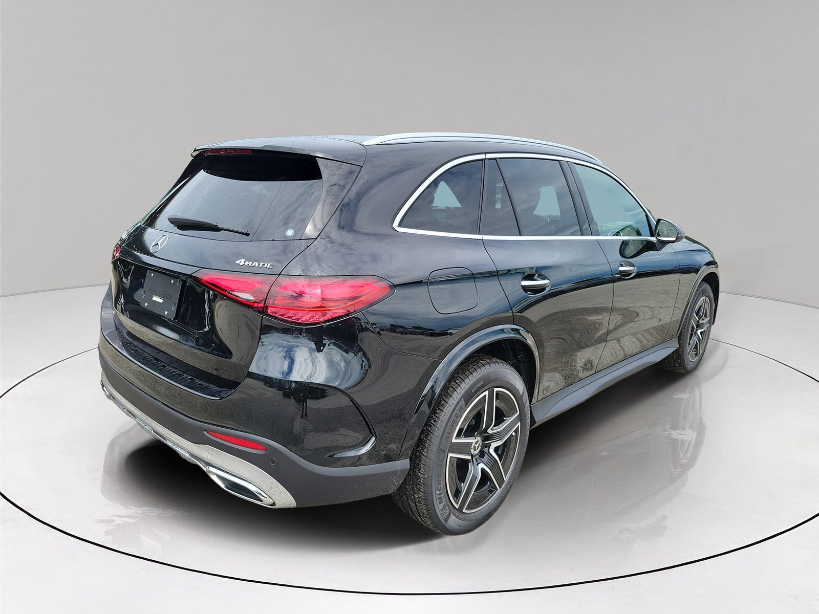 New 2026 Black Mercedes-Benz GLC 300 image 37