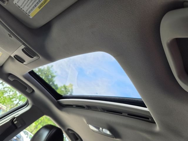 Used 2014 Red Chevrolet LTZ image 13