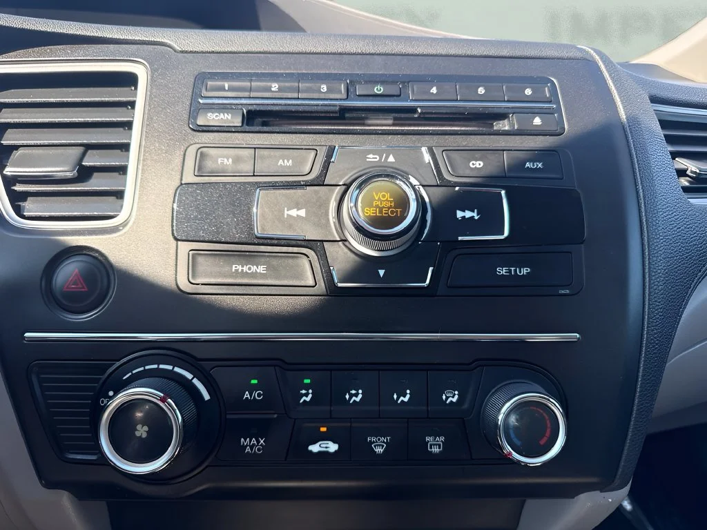 Used 2015  Honda LX image 15