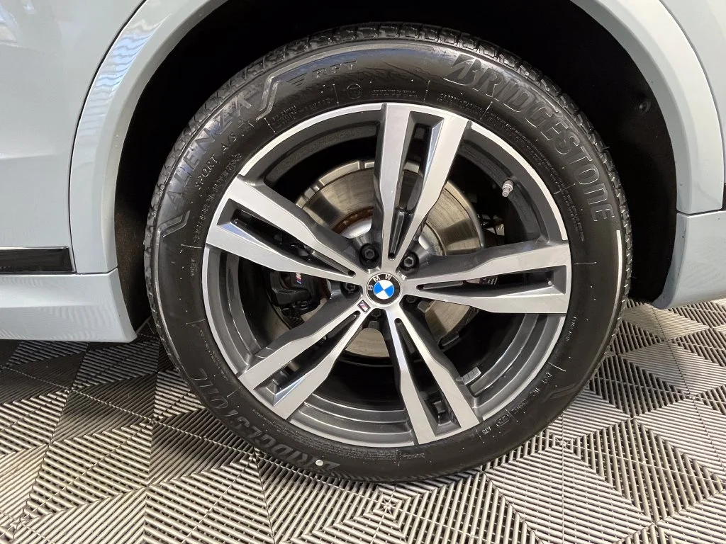 Used 2024 Gray Metallic BMW xDrive40i image 16