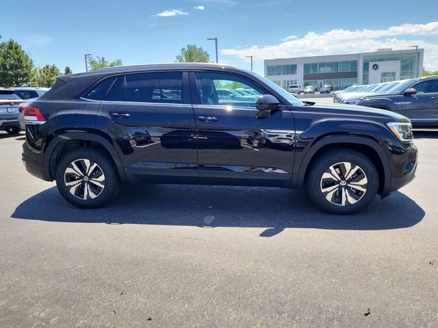 New 2026 Black Volkswagen 2.0T SE image 9