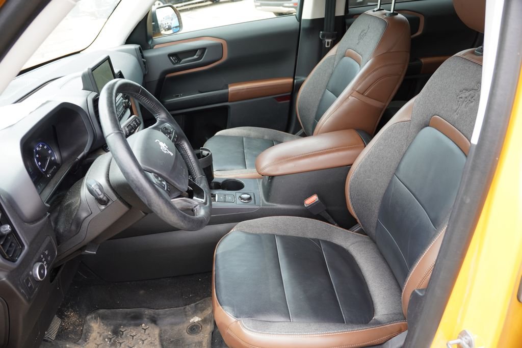 Used 2022 Cyber Orange Metallic Tricoat Ford Outer Banks image 4