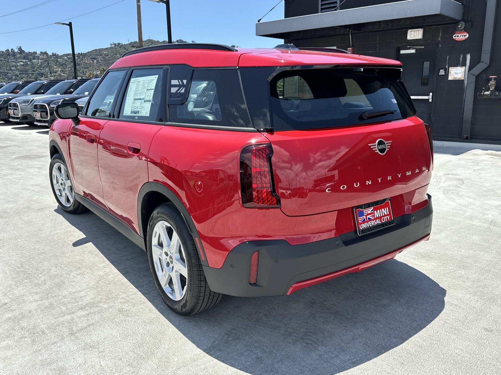 New 2027 Chili Red II MINI Signature Plus image 3