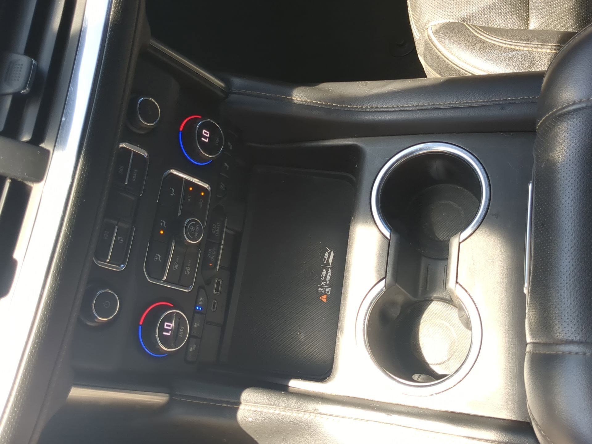 Used 2021 BLACK Chevrolet Premier image 18