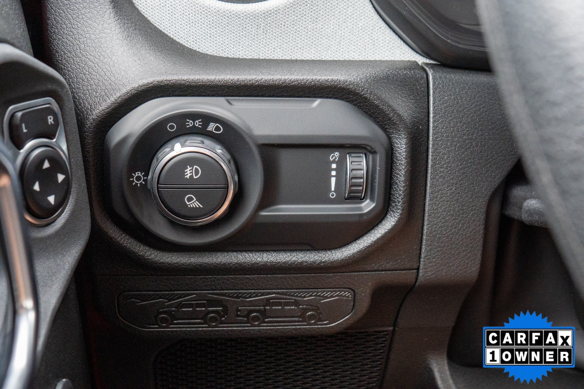2025 Jeep Gladiator Nighthawk - Photo 28