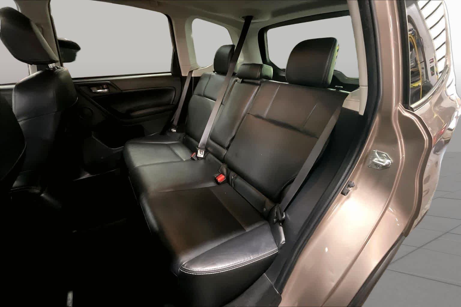 Used 2014 Burnished Bronze Metallic Subaru 2.5i Touring image 21