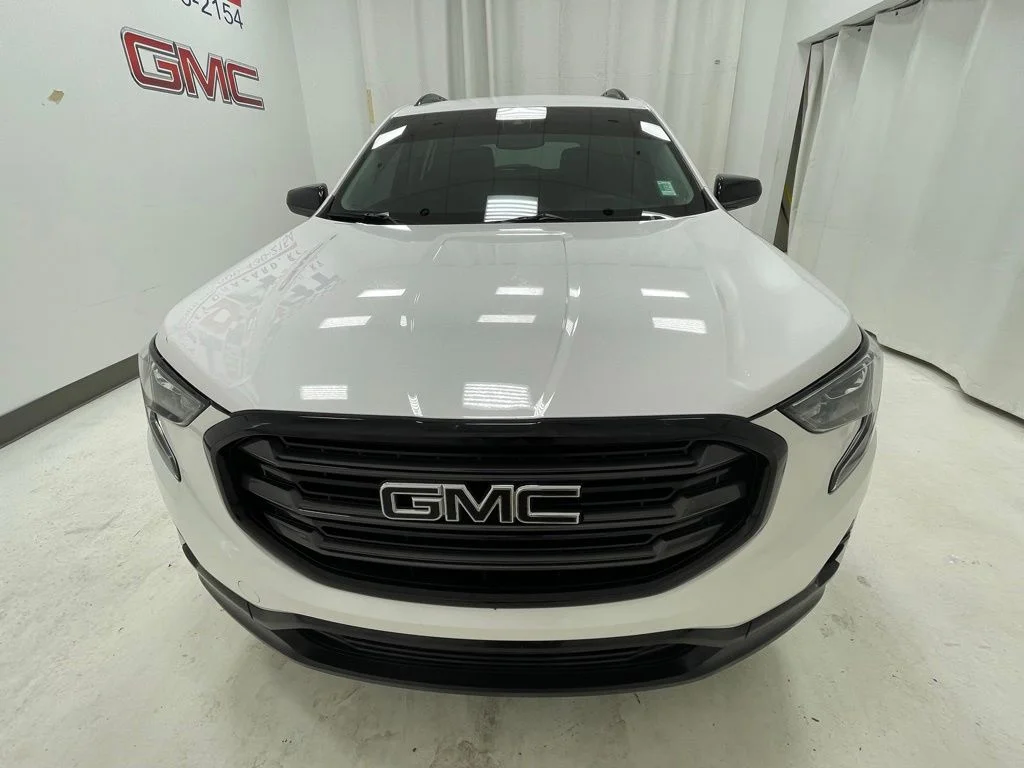 Used 2020 White GMC SLT image 2