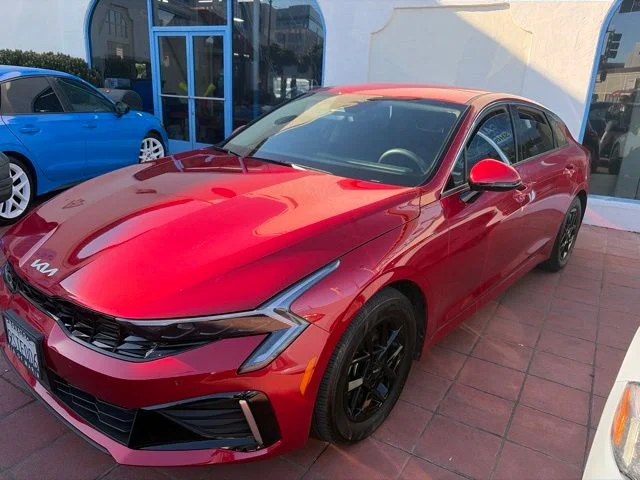 Used 2025 Runway Red Kia LXS image 10