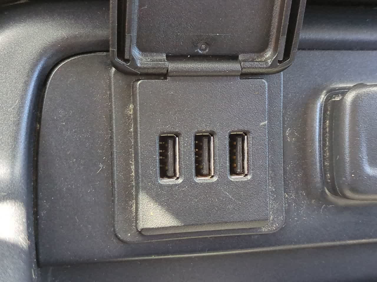 Used 2015 Black Chevrolet LT image 21