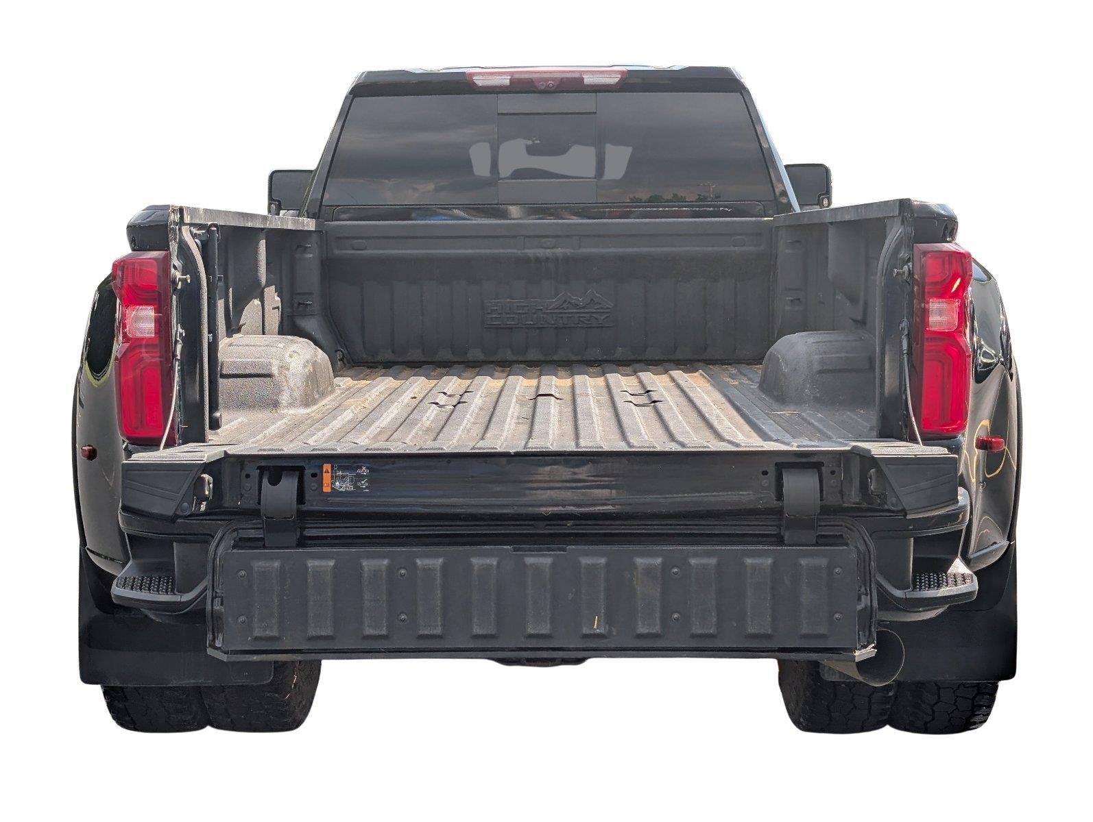 Used 2022 Mosaic Black Metallic Chevrolet High Country image 6