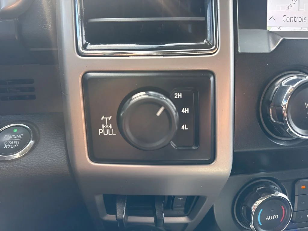 Used 2020 Black Ford Lariat image 26