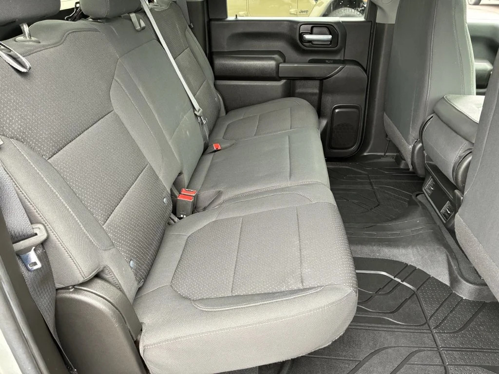 Used 2021 SILVER ICE METALLIC Chevrolet Custom image 22