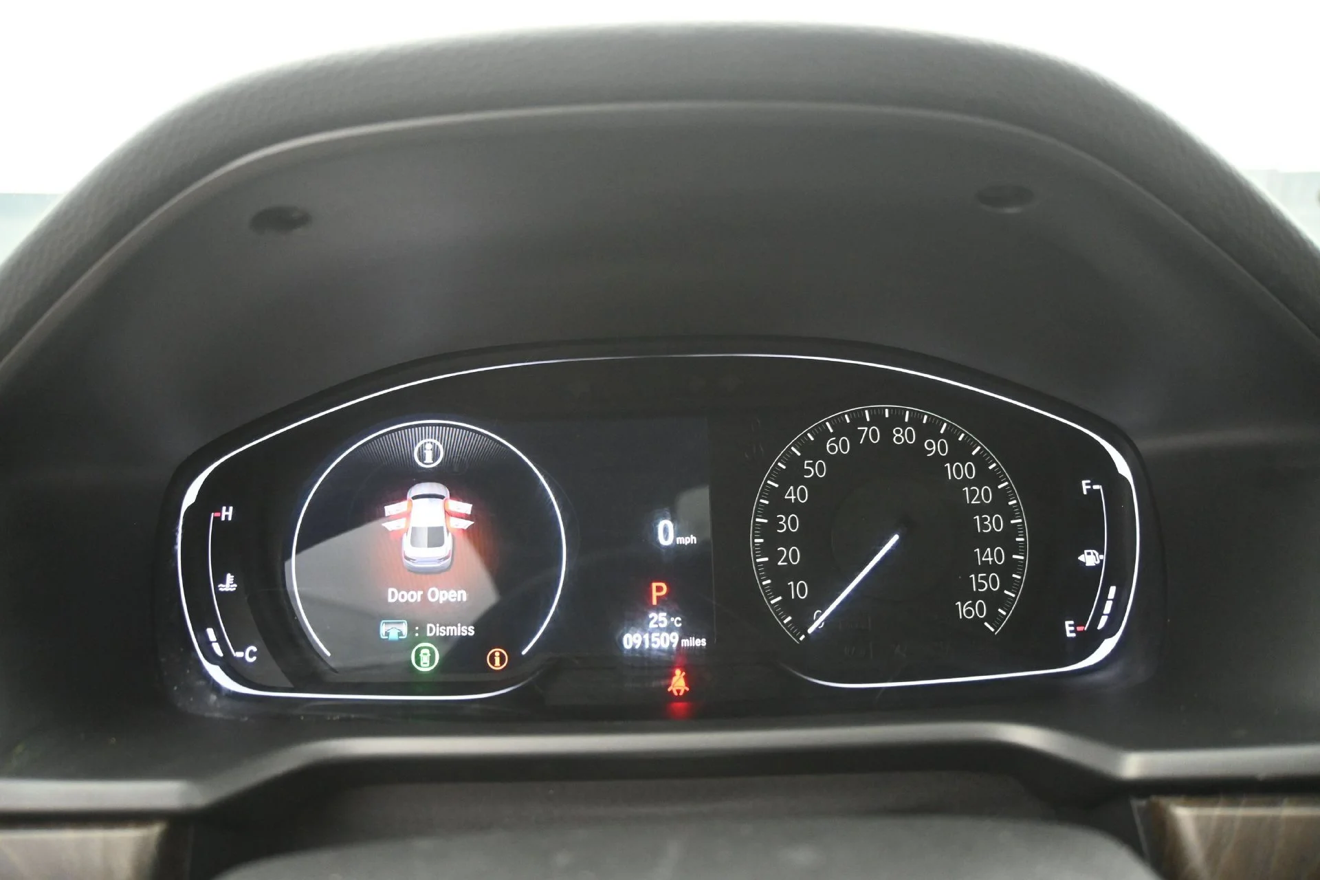 Used 2019 White Honda Touring 2.0T Auto image 29