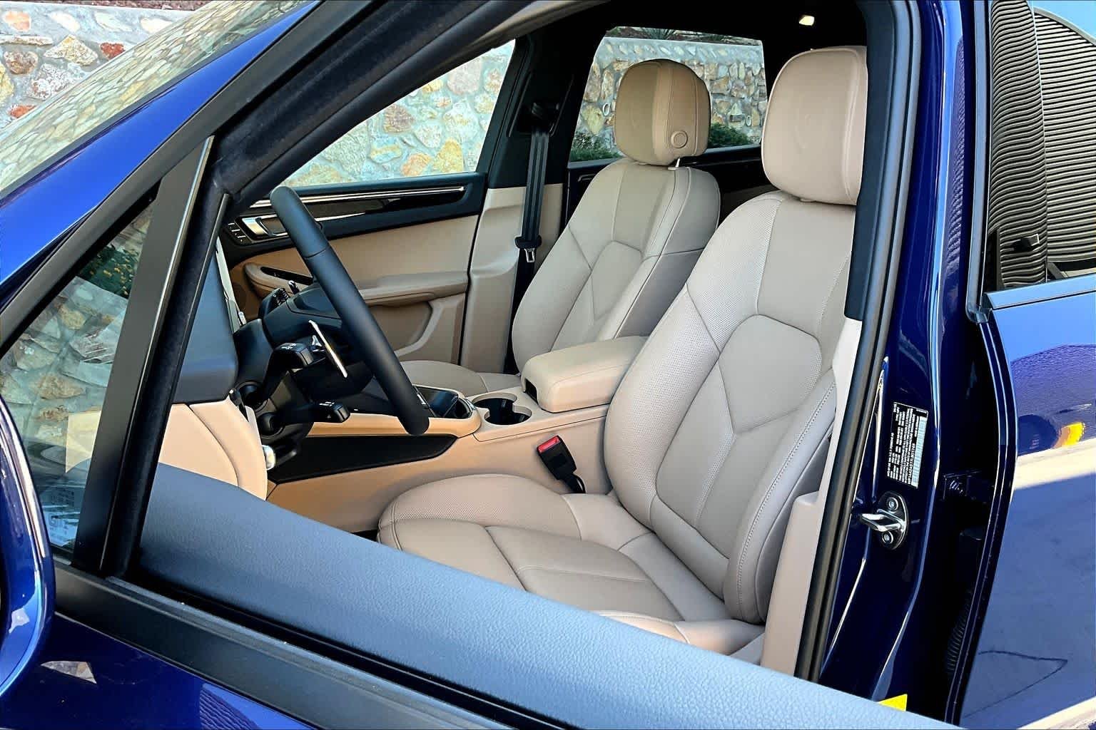 2026 Porsche Macan - Photo 5