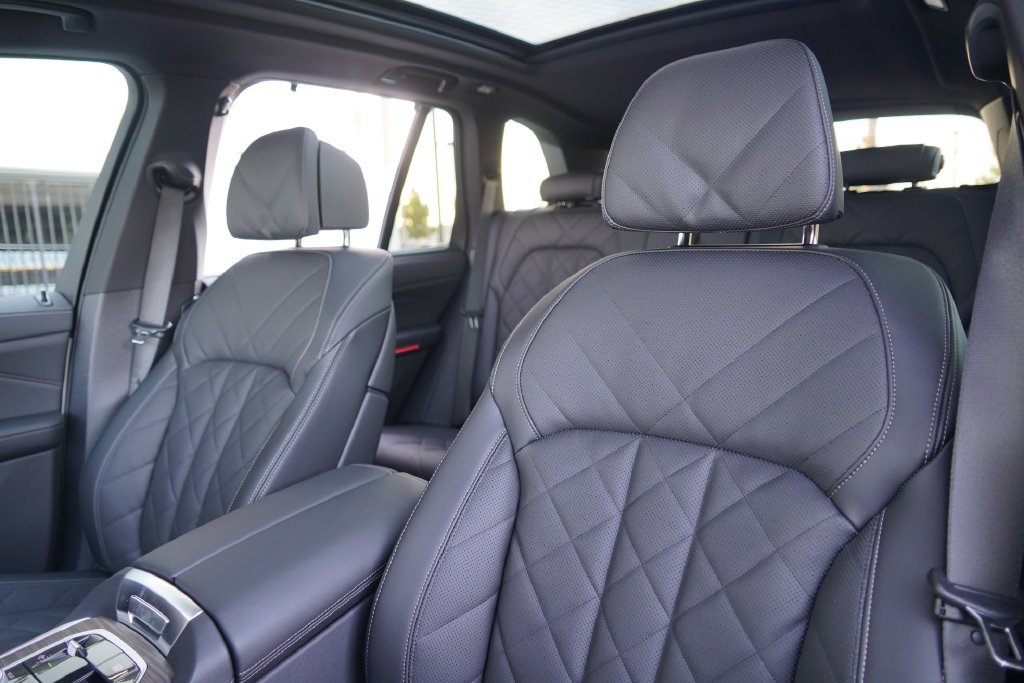 2026 BMW X5 50e - Photo 15