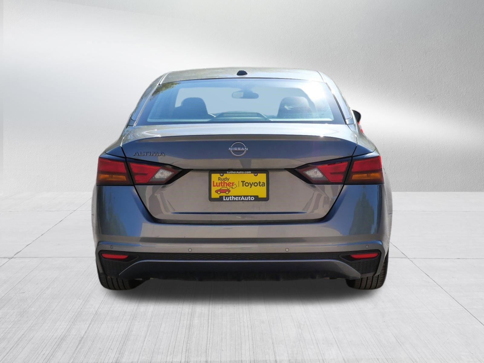 Used 2025 Gun Metallic Nissan SV image 6