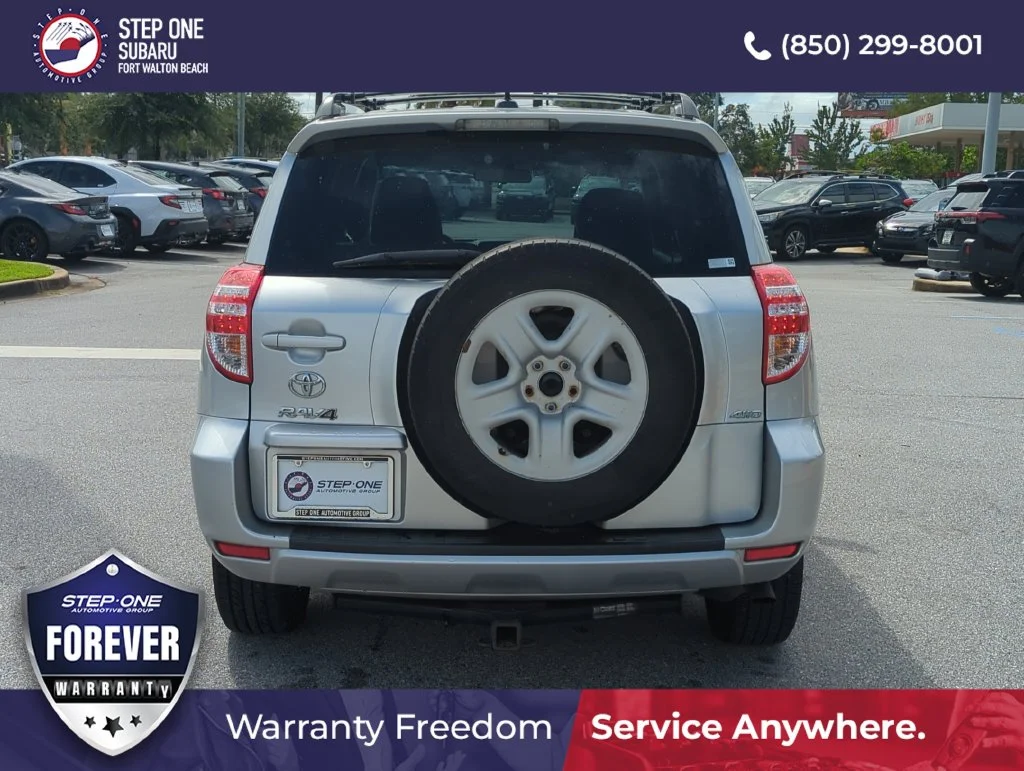 Used 2012 Silver Toyota Base image 6