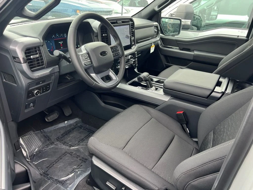 New 2026 Avalanche Ford XLT image 10
