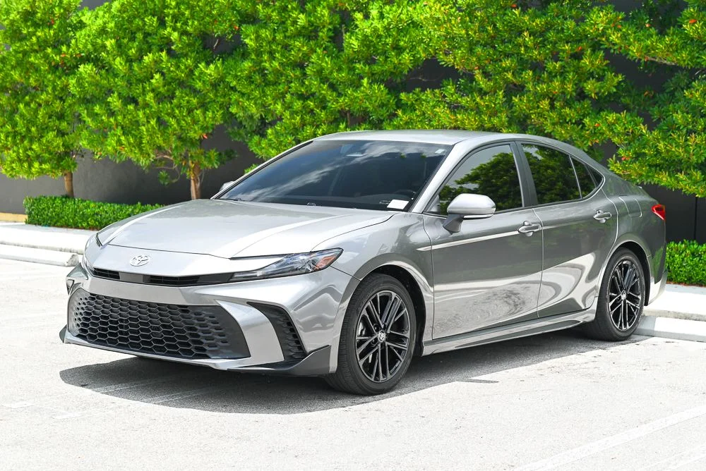 Used 2025 Gray Toyota SE image 1