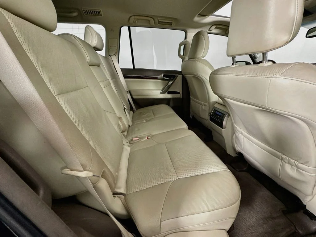 Used 2016 Black Onyx Lexus 460 image 36