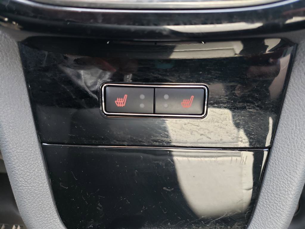 Used 2021 Black Lincoln Reserve image 14