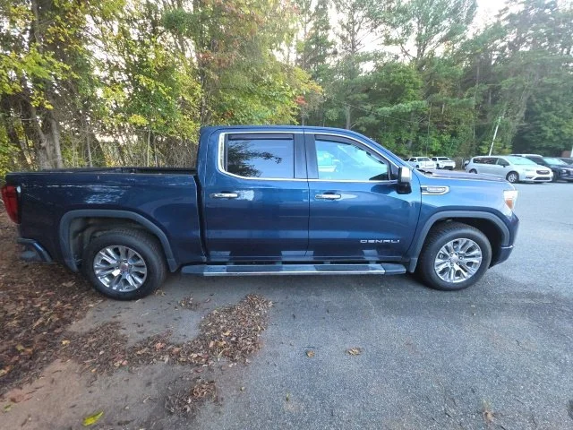Used 2021 Blue GMC Denali image 10