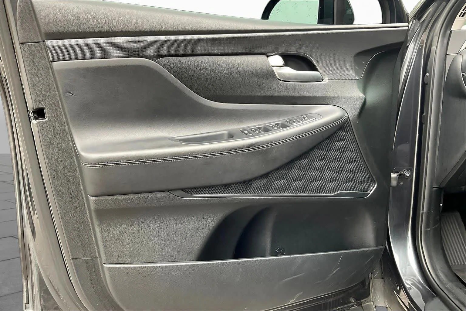 Used 2023 Portofino Gray Hyundai SEL image 21