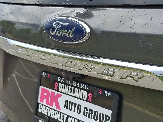 Used 2019 Gray Ford XLT image 31
