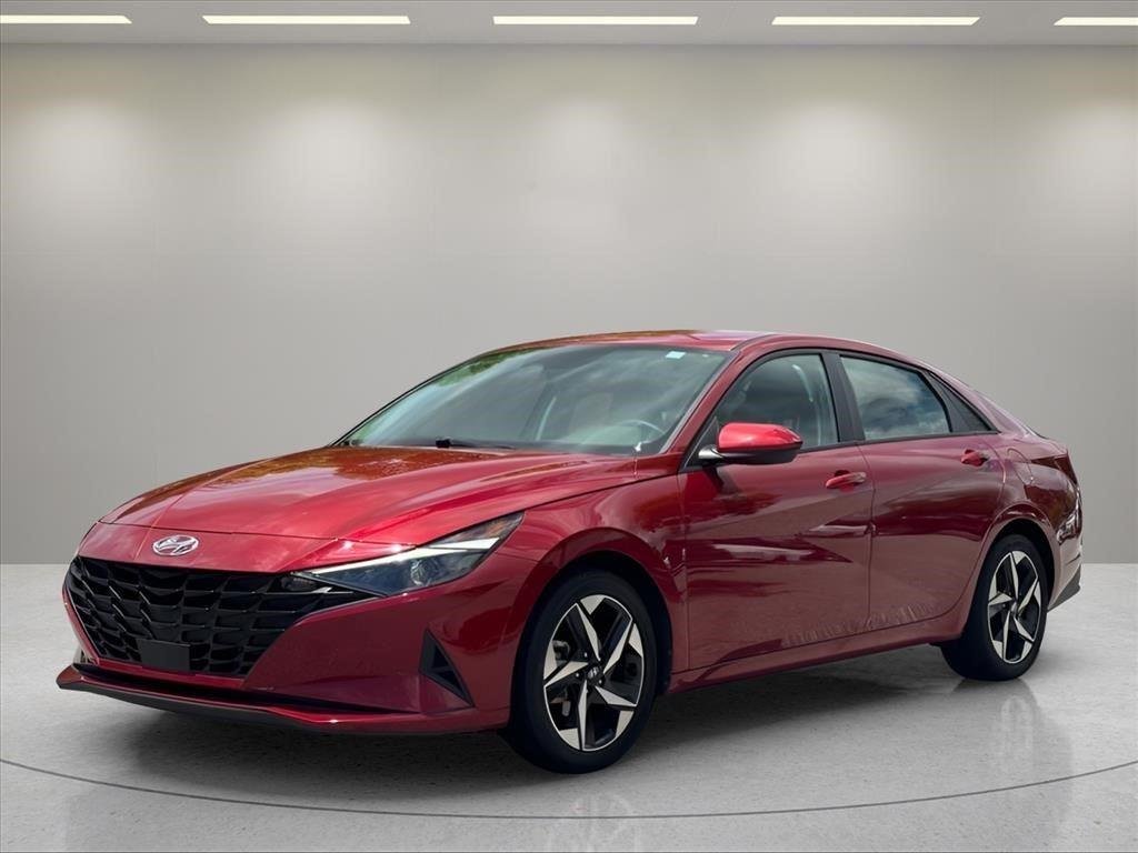 Used 2023 Ultimate Red Hyundai SEL image 1