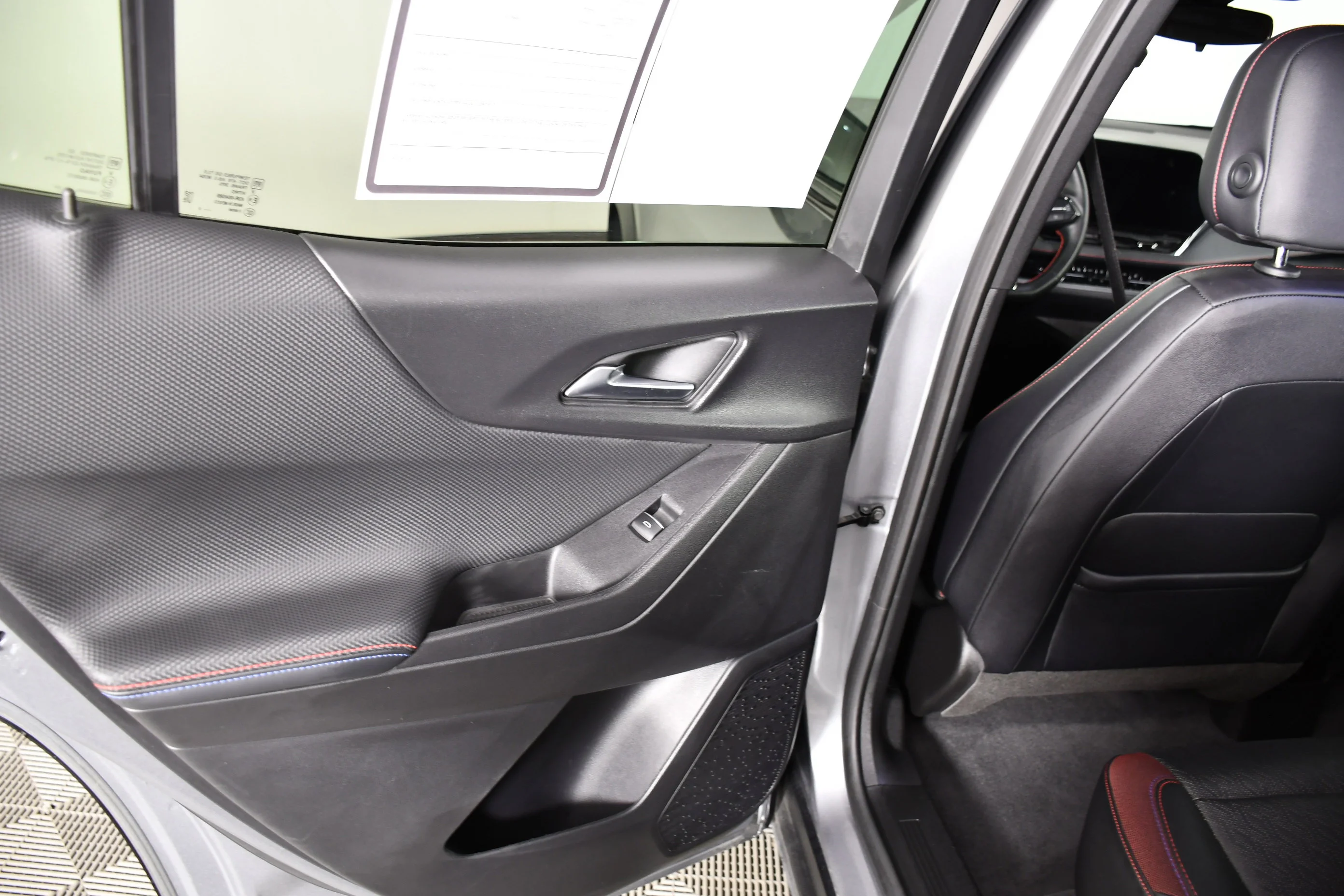 Used 2025 Sterling Gray Metallic Chevrolet AWD RS image 46