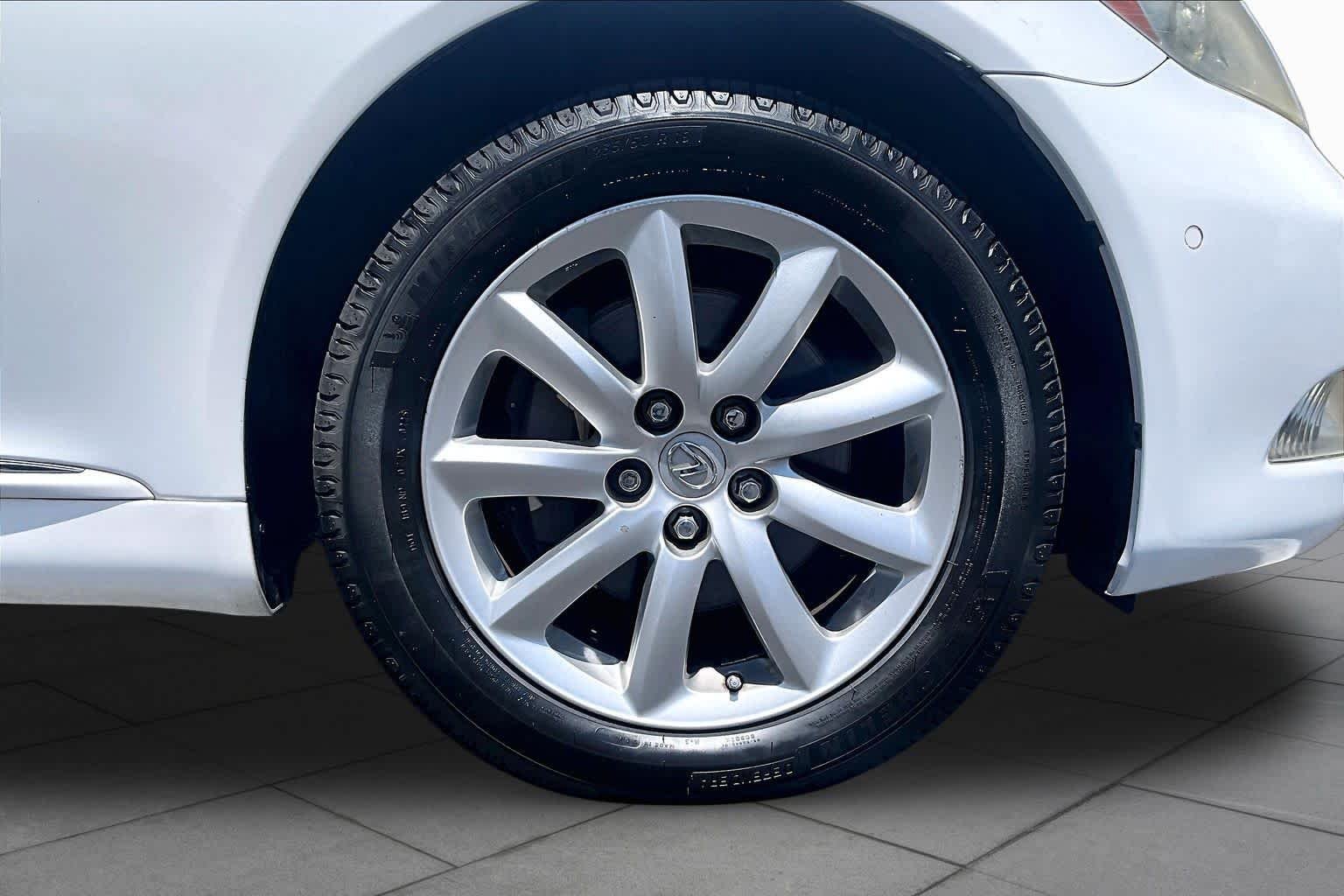 Used 2007 Starfire Pearl Lexus LWB image 10