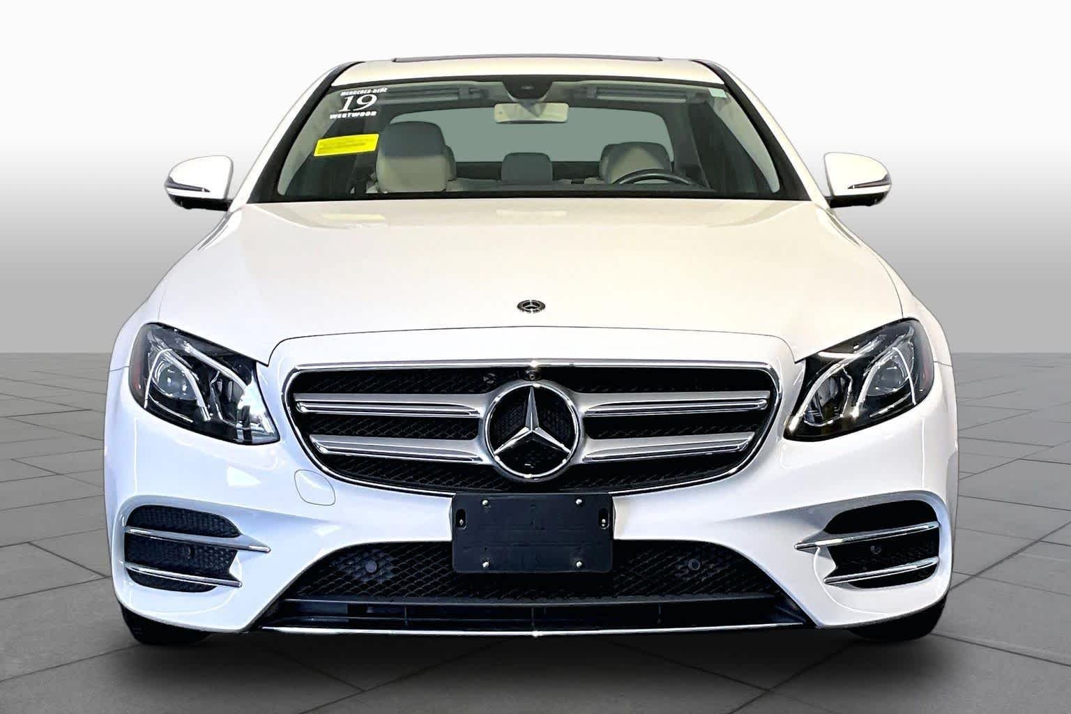 Used 2019 Polar White Mercedes-Benz E 300 image 3