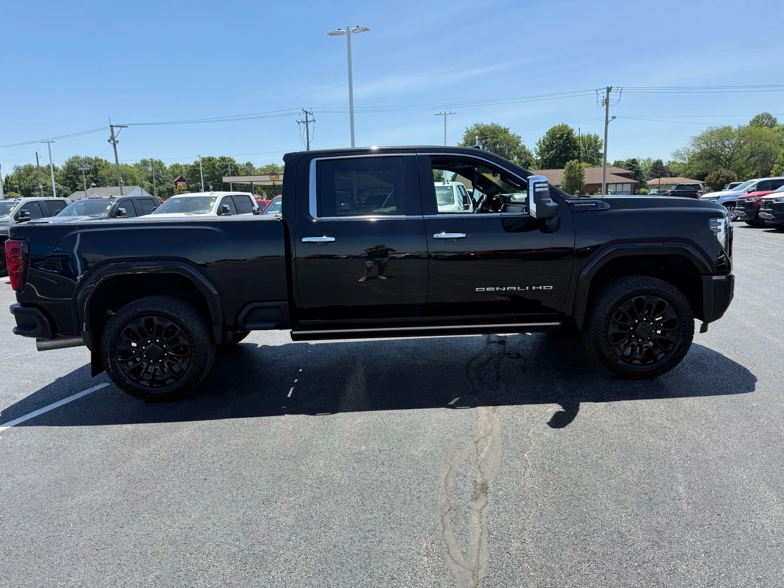 Used 2024 Onyx Black GMC Denali Ultimate image 6