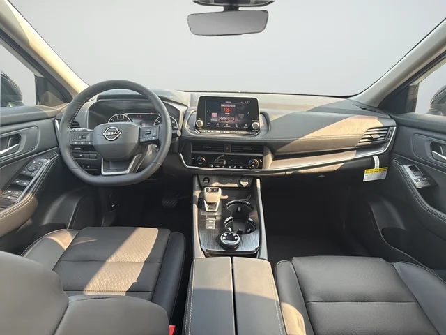 New 2026 Everest White Pearl TriCoat Nissan Dark Armor image 22