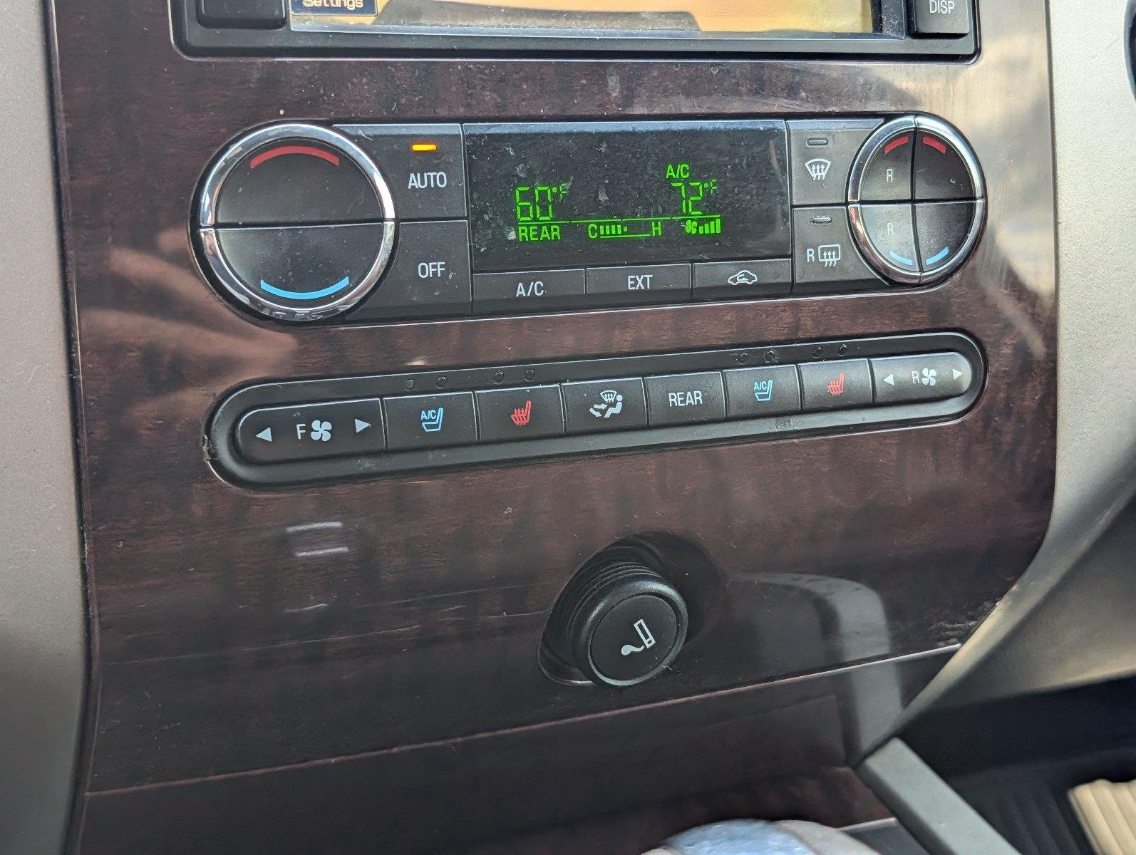 Used 2012 White Platinum Metallic Tri-Coat Ford King Ranch image 18