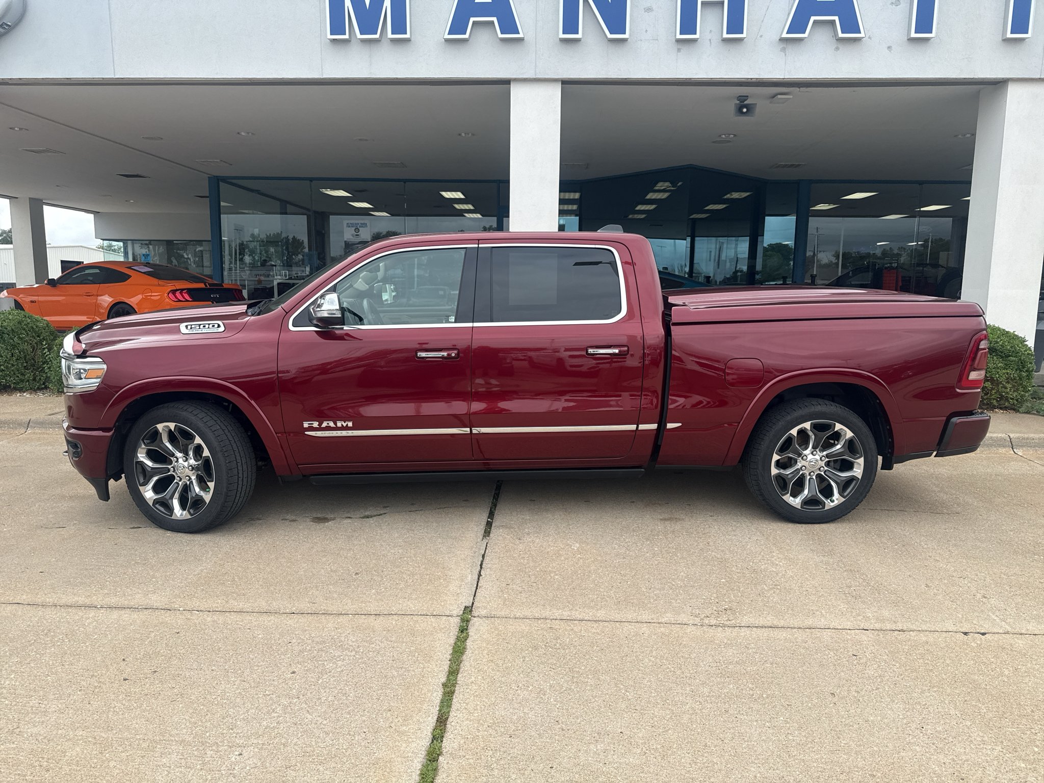 Used 2021 Delmonico Red Pearlcoat Ram Limited image 15